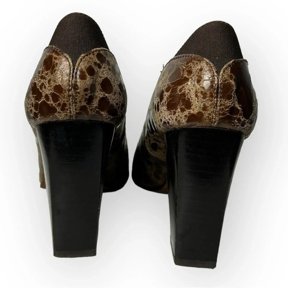 Donald J Pliner Casey Brown Round Toe  Block Pump Heels 6.5 - Picture 4 of 9